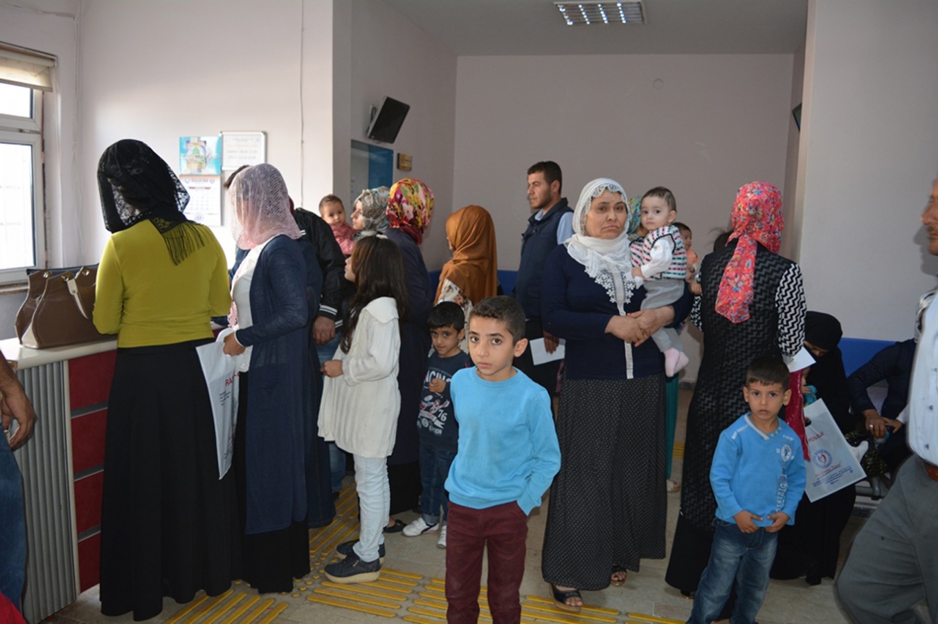 Doktorlar grev yapınca hastalar mağdur oldu Doktorlar grev yapınca hastalar mağdur oldu